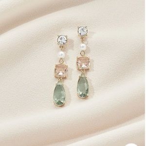 NWT Olive & Piper Evie Drops earrings